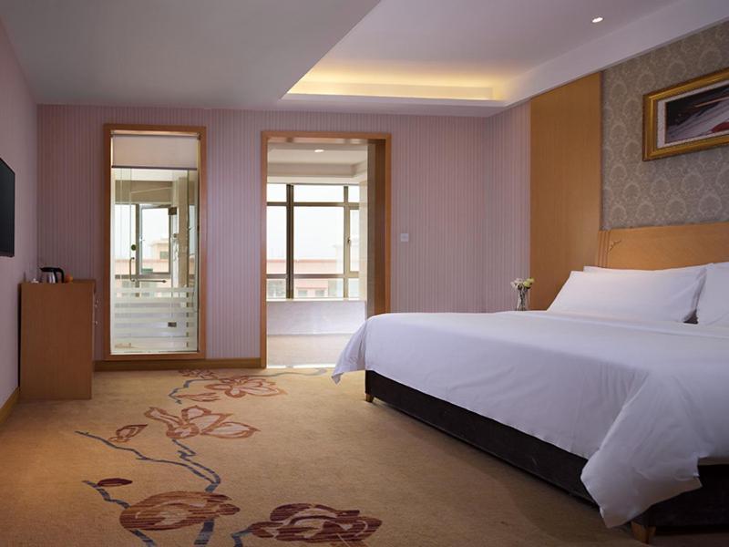 Vienna 3 Best Hotel Dongguan Liaobu Veicle City Esterno foto