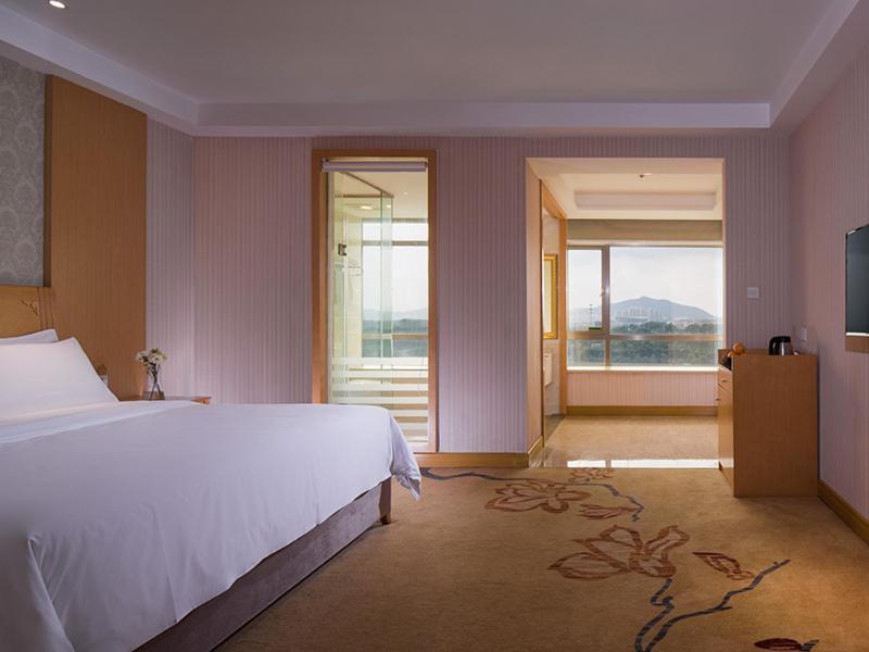 Vienna 3 Best Hotel Dongguan Liaobu Veicle City Esterno foto