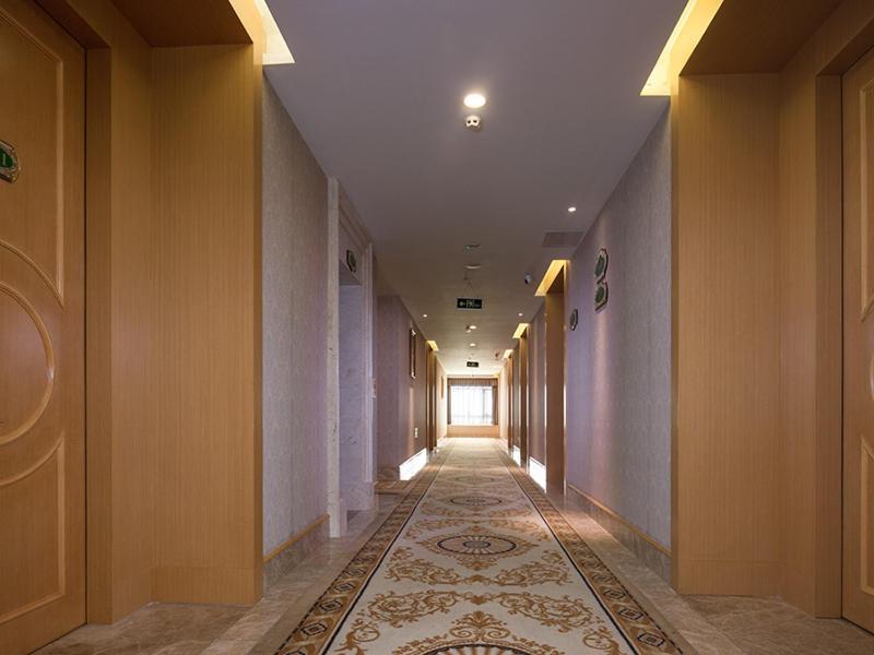 Vienna 3 Best Hotel Dongguan Liaobu Veicle City Esterno foto